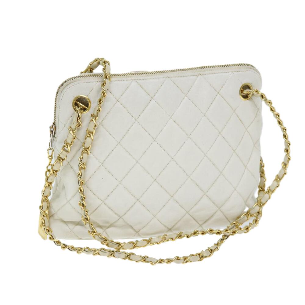 CHANEL Matelasse Chain Shoulder Bag Leather White CC